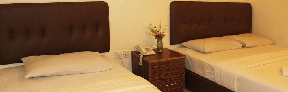 One Hotel Sadong Jaya Кота-Кинабалу Экстерьер фото
